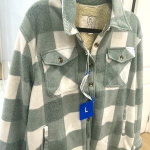 Brand new shirt button up